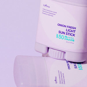 Isntree Onion Fresh Light Sun Stick 22g SFP50 PA++++ product texture