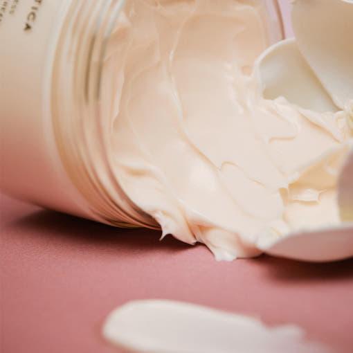 AROMATICA Mellowness Oil In Body Cream Magnolia & Sandanwood 200g 200 g